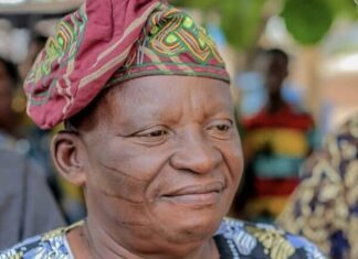 Actor Deji Aderemi, also known as Olofa Ina, passes away at the age of 73.